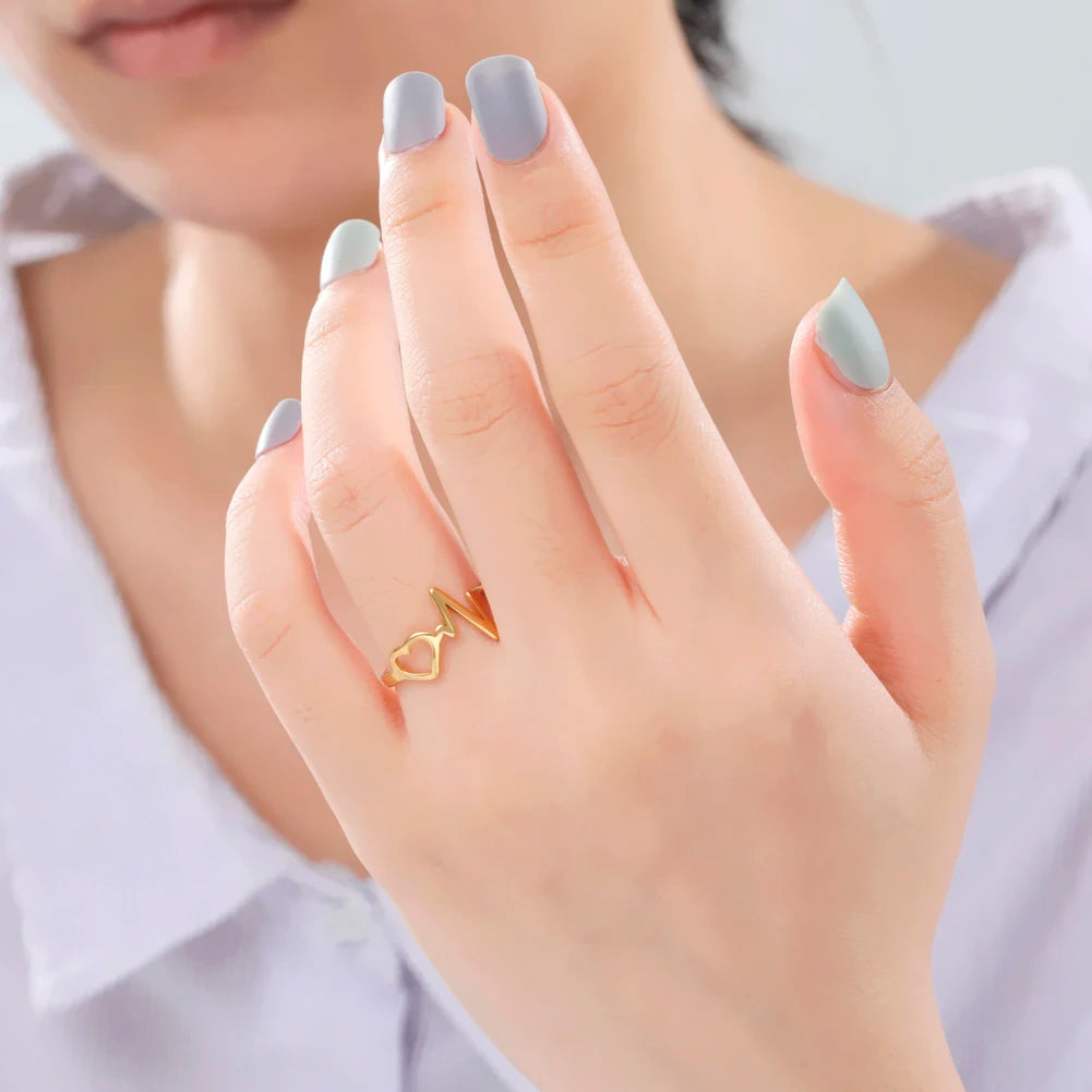 Heartbeat Women's Stainless Steel Minimalist Heart Ring - Elegant Fashion Jewelry for Engagement and Wholesale Opportunities